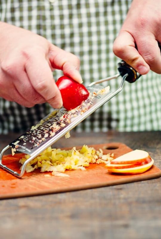 Grated Apples For Oily Skin Grated Apples For Oily Skin