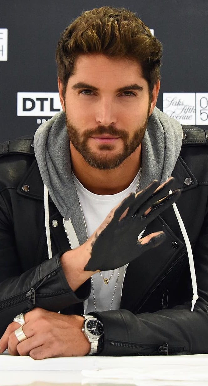 Trendy Men's Hairstyle Of The YearTrendy Men's Hairstyle Of The Year