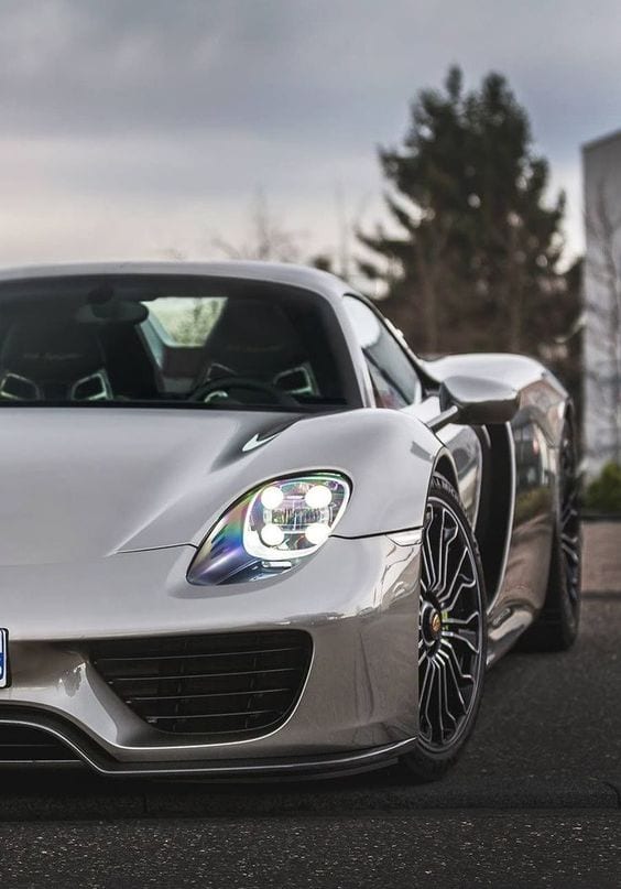 Porsche 918 spyder FRONT VIEW