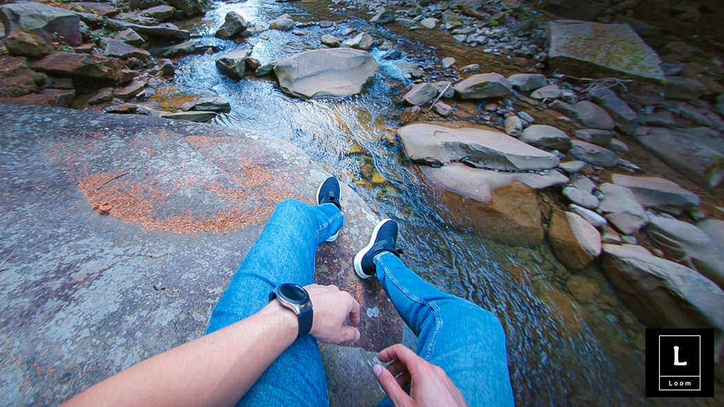 rsz_man-seating-rocks-river-black-watch-sneakers-jean rsz_man-seating-rocks-river-black-watch-sneakers-jean