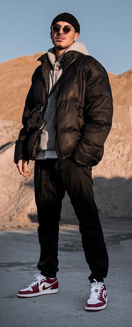 Style a hoodie with a puffer jacket, beanie and pants Style a hoodie with a puffer jacket, beanie and pants